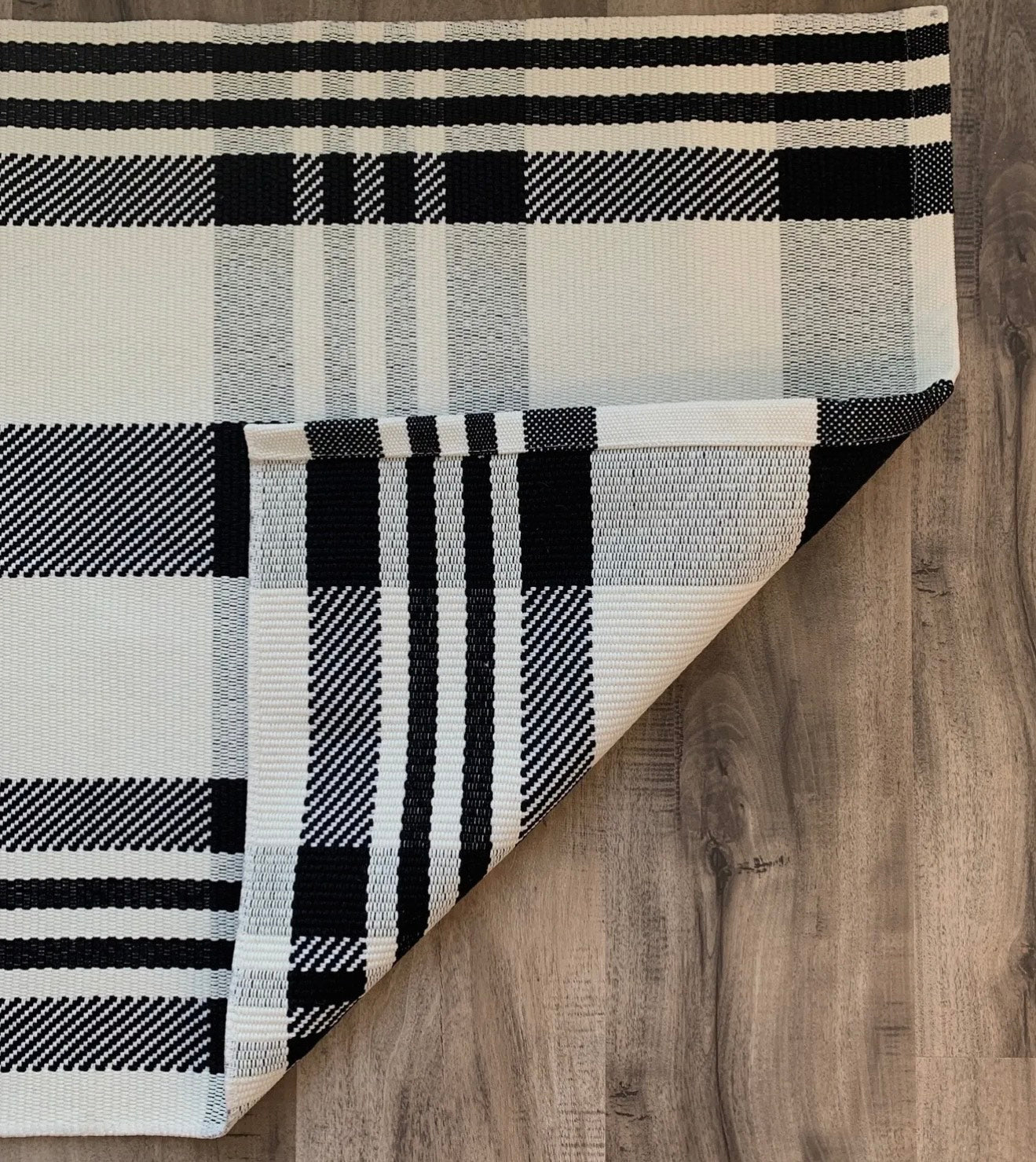 Buffalo Plaid Accent Rug